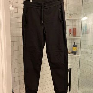 Athleta Hedlands Hybrid Trek Jogger